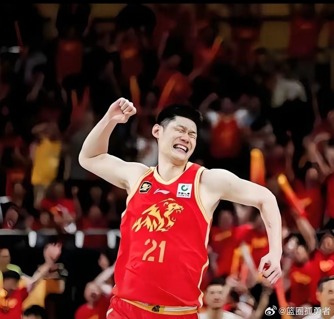 胡金秋正式转会浙江广厦核心胡金秋已确定离开球队，CBA资本力量再次主导球员流向