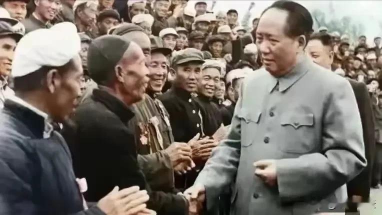 制造贫穷的人；制造苦难的人；制造不公平的人；制造冤案的人，这就是人类普遍的敌人。