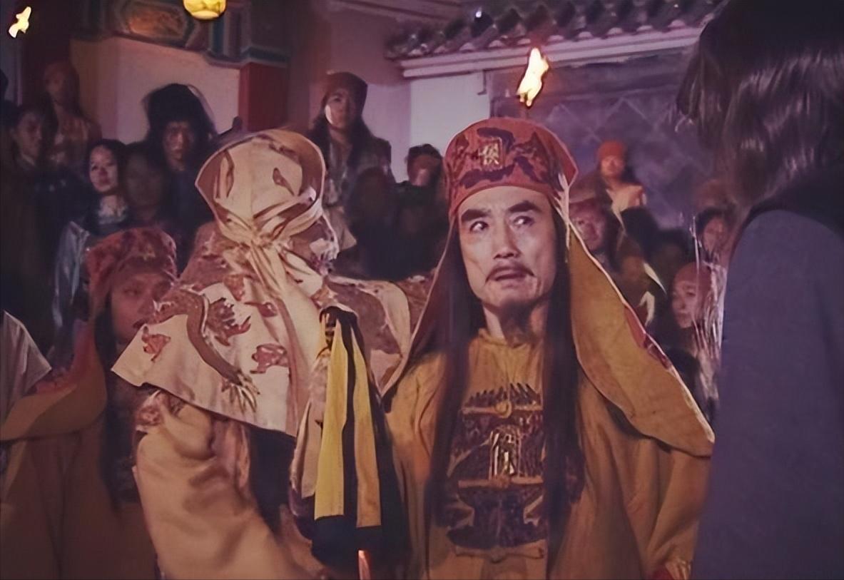 1853年，太平军猛将黄文安扔掉兵器，在南京城里种菜、养鱼，生活很平静。洪秀全也