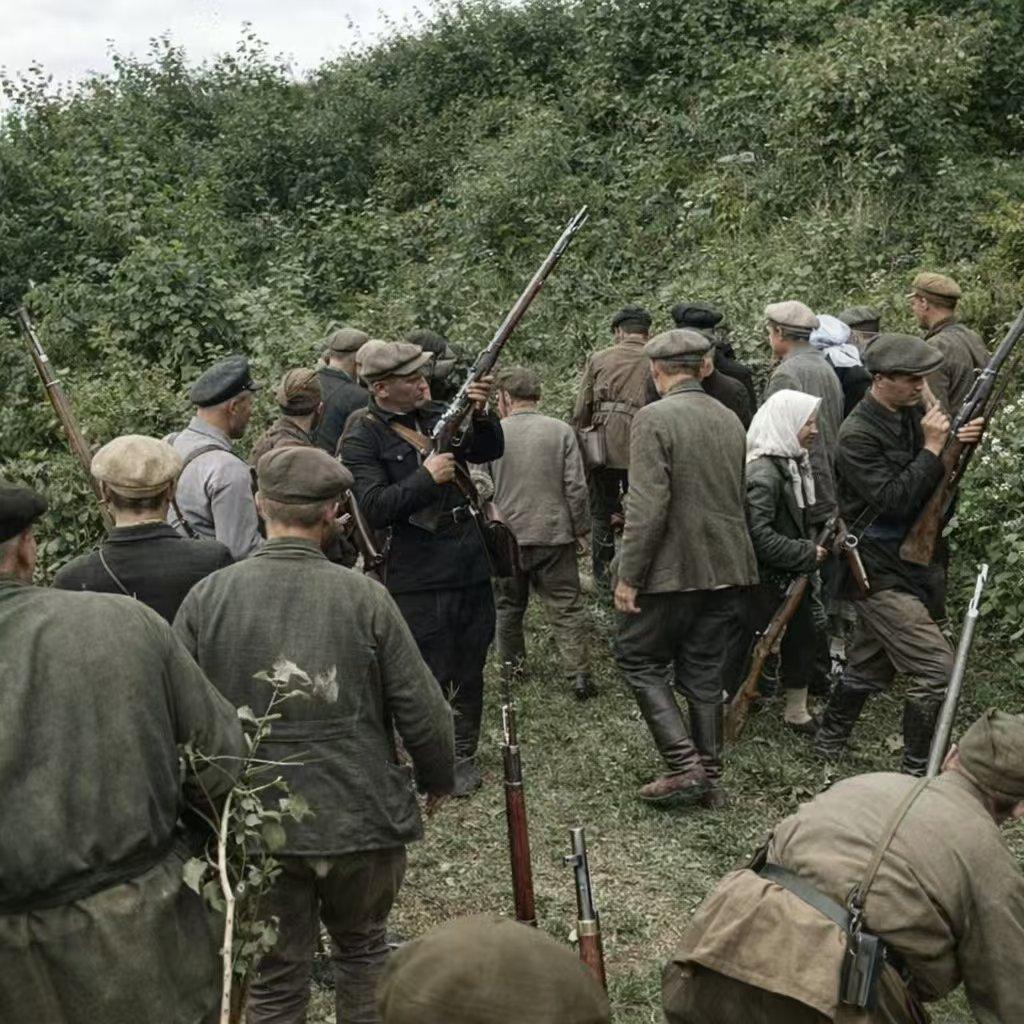 二战时期，欧洲最著名的游击队-乌克兰游击队！苏联在乌克兰武装和组织有超过10万游
