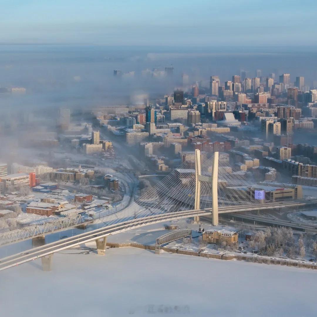 西伯利亚最大的城市在-35°C下的样子