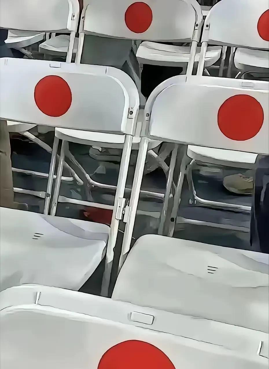 武大最近确实出现的状况，确实有点让人匪夷所思，上次的图书馆事件还没有解决，又来了