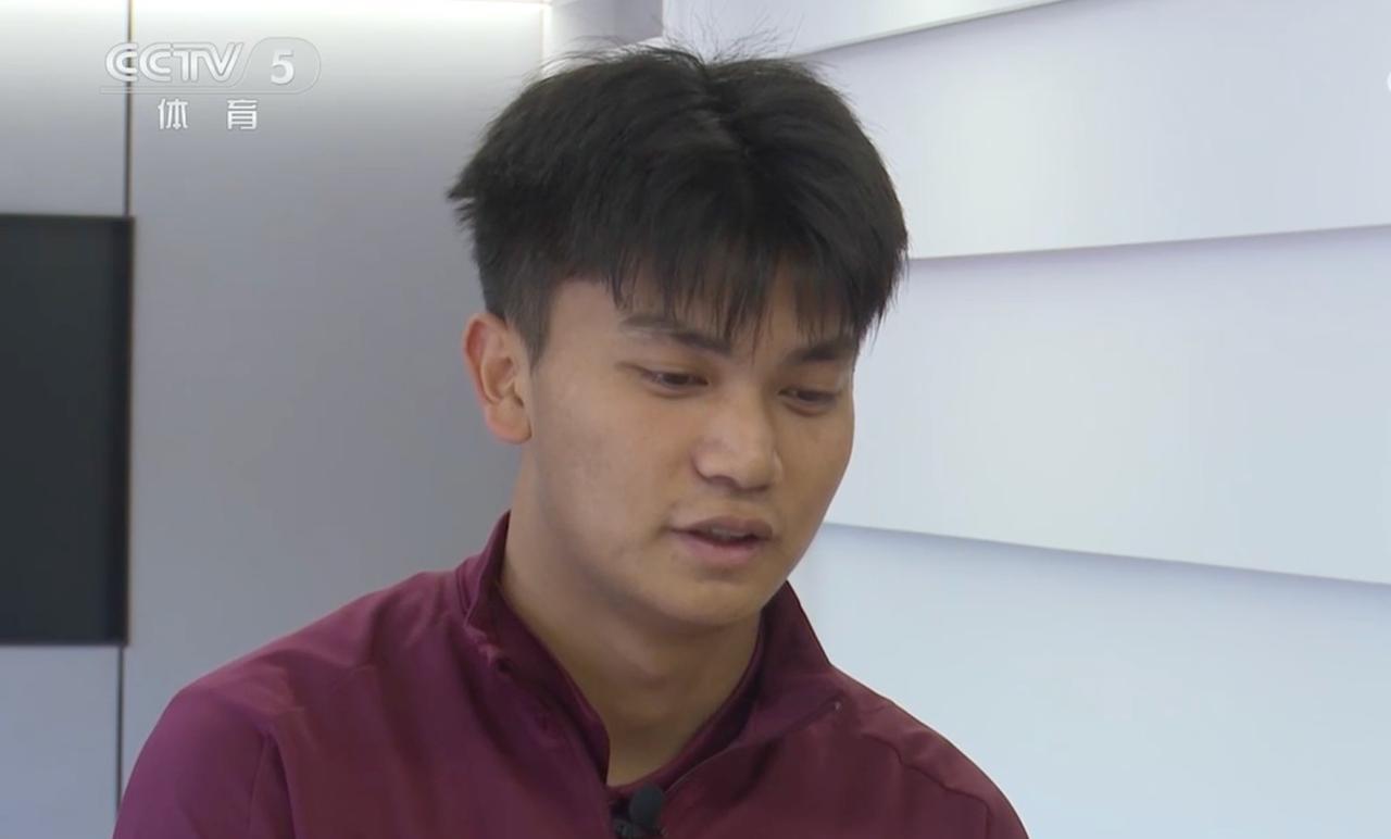 2025年实现国家队三级跳，还拿到了中超联赛冠军，上海海港年轻球员接受央视《足球