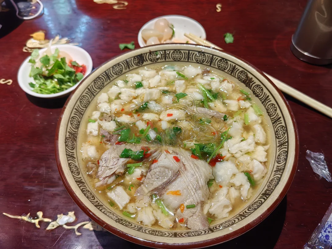 一碗普通的羊肉泡，惊艳了我的舌尖味蕾