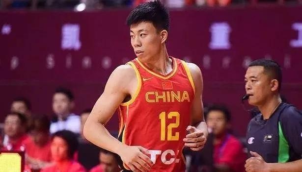 郭士强选人标准下，这几个人恐怕很难在进入国家队了！第一:王哲林，有胡金秋杨瀚
