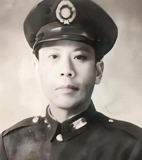 1957年，一老妇跪在蒋介石面前，声嘶力竭的哭喊“总统您开恩，我丈夫已经战死了，
