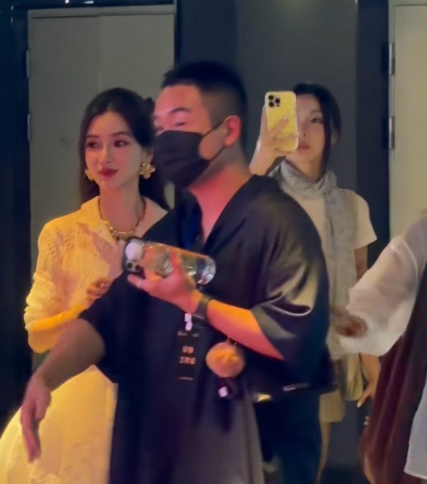 我们有救了快看后面是谁