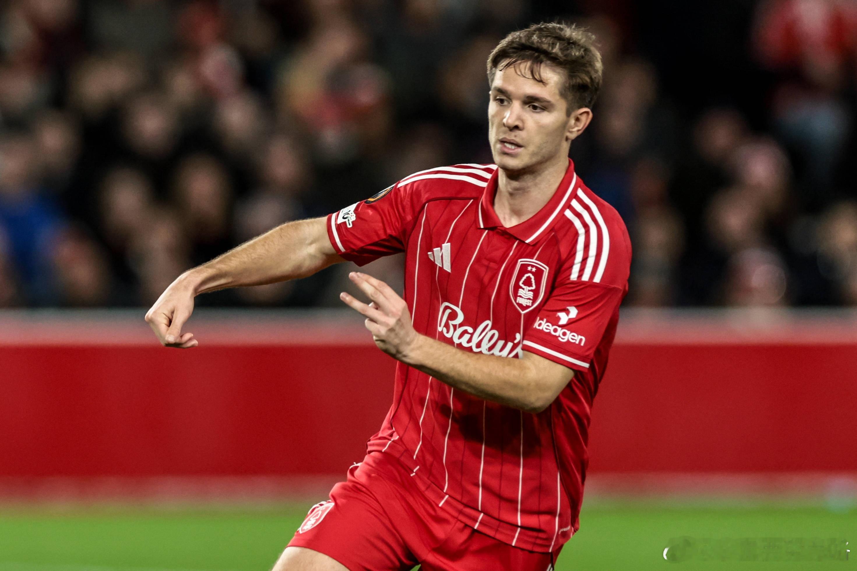 周三晚场英超看法006诺丁汉森林vs狼队狼队上一次客场被对手拿到三档的