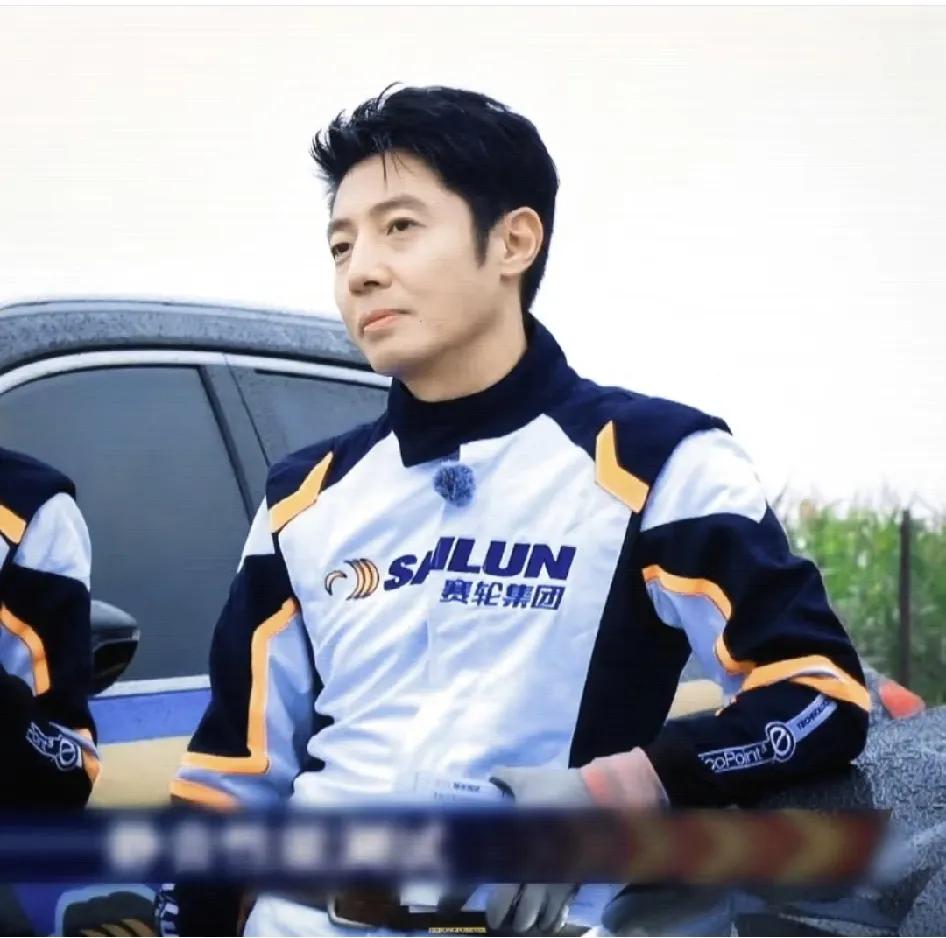 撒贝宁那段话直戳人心：如果你一天到晚拿着手机，刷着各种平台，宅在家里看视频，天天