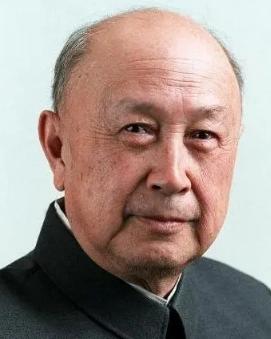 1969年，钱学森的父亲去世，中央文史馆给他补发了3000元工资，蒋英想按公公的