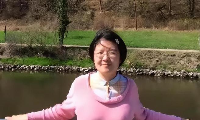 广州一女教授在985任教3年，每次课上都没几个人上课，最终因考核不过惨遭辞退，万