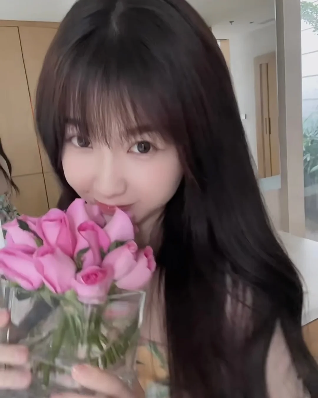 发现了宝宝早期捧花滴照片～🌸