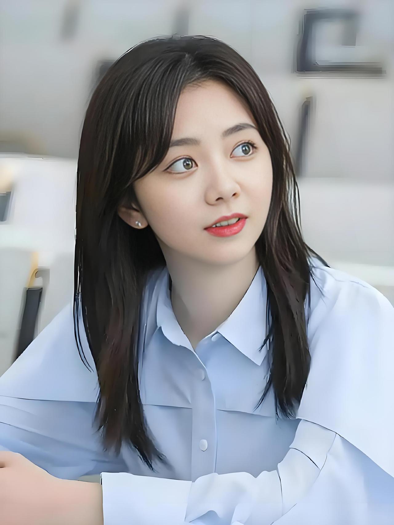 朋友见过谭松韵本人后，回来跟我说：以后别叫她美女了朋友前两天见到谭松韵了，回