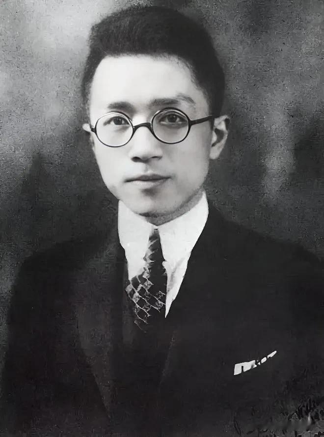 1950年，胡适在《史大林雄图下的中国》一文中，对张学良作出了这样的评价：“这个