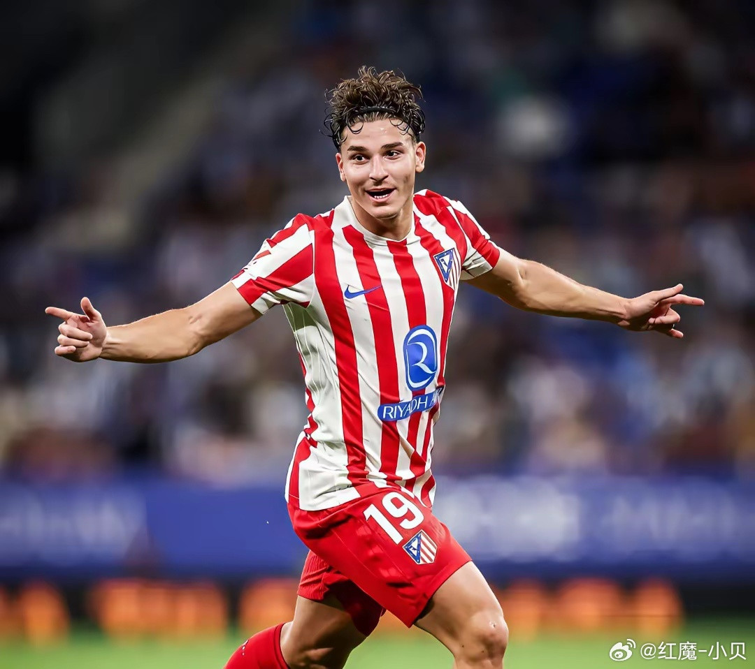 这哥们儿，真是冠军绝缘体？从曼城到马竞，阿尔瓦雷斯的运气像坐过山车。前七年，世界