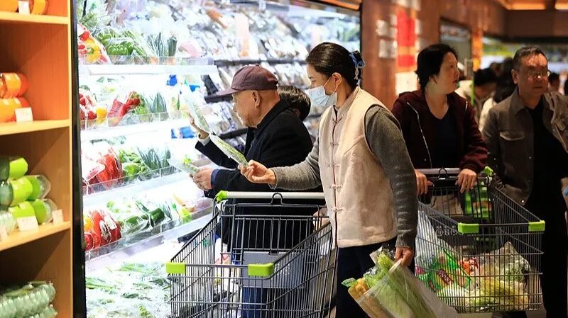 当互联网大厂盯上“穷鬼超市”