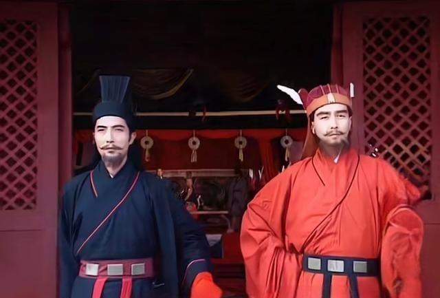 竟然有网友问：司马师和司马昭兄弟俩为什么没有争权夺利，反而能友好相