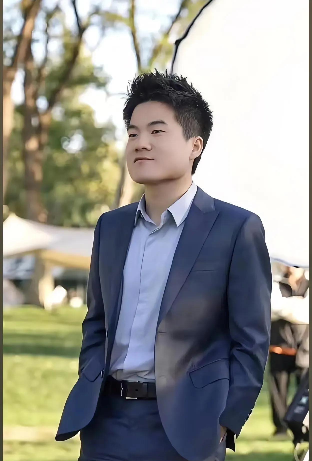 一位班主任的肺腑之言，每一句都是金句良言！第一句：将来走出校门，