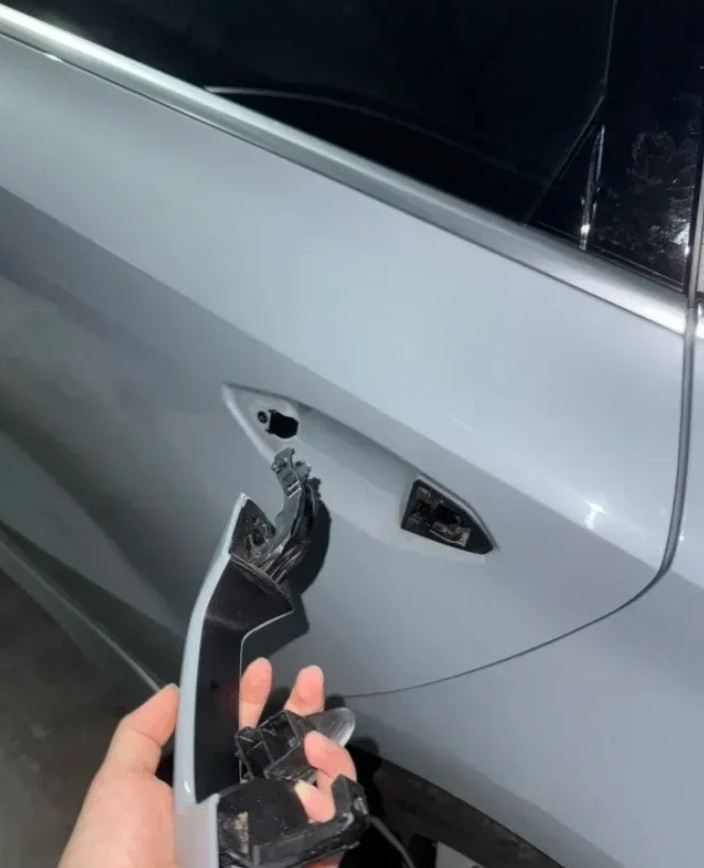幸好不是我的车，太尴尬了吧。[捂脸哭][捂脸哭][捂脸哭]