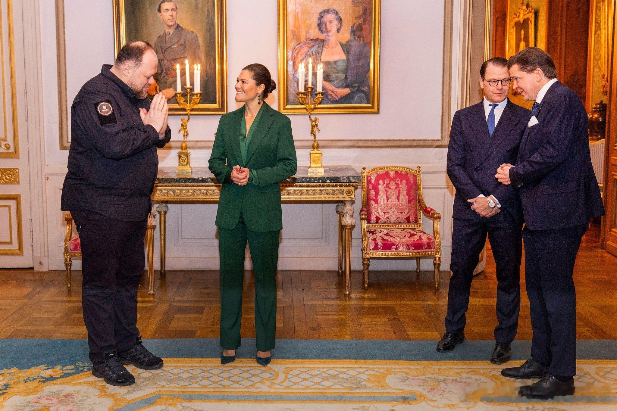 2025.11.23瑞典女王储夫妇在斯德哥尔摩皇宫举行2025年克里米亚平台议