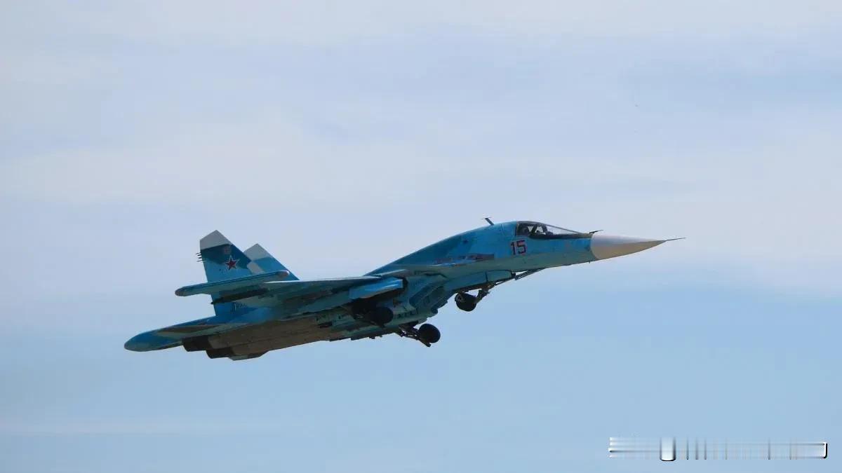 又有2架SU-34被乌军销毁。乌克兰安全部队袭击了俄罗斯伏尔加格勒的马利诺夫卡空