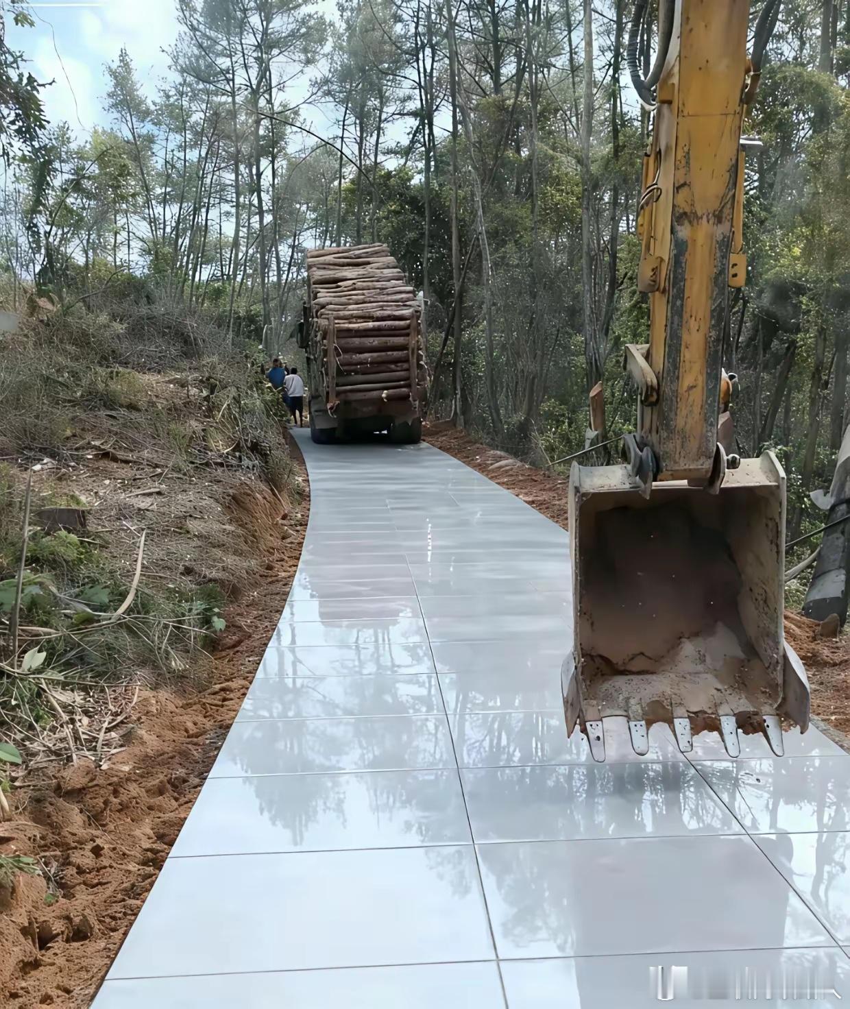 500万，揽下了个修路的活儿。5公里的长度，2.8米的宽度，就俩要求：修得亮眼，