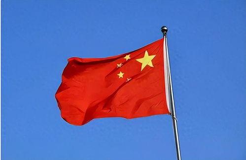 最近有句话在网上传疯了：“倘若真要走上那条路，先辈们抛洒的热血就全都白费了。”