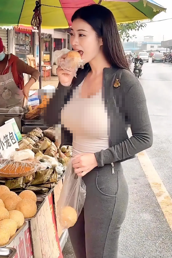 农村赶集去了！猜到我吃的是什么了吗？味道挺不错的！