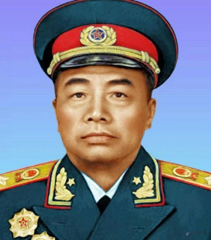 很多军迷都有一个经典疑问：红军三大主力总指挥，朱德、贺龙、徐向前全部稳授元帅，毫