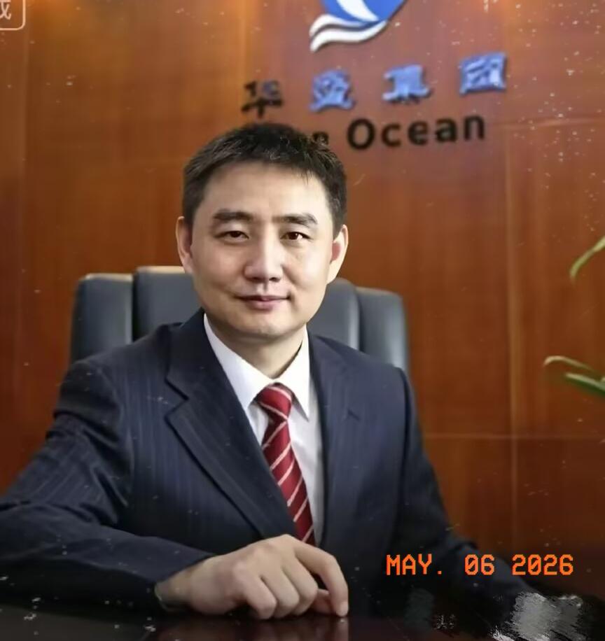 这操作有意思了！浏阳出事的烟花厂工商登记叫李定才，他是实际控制人，职务竟然挂了一