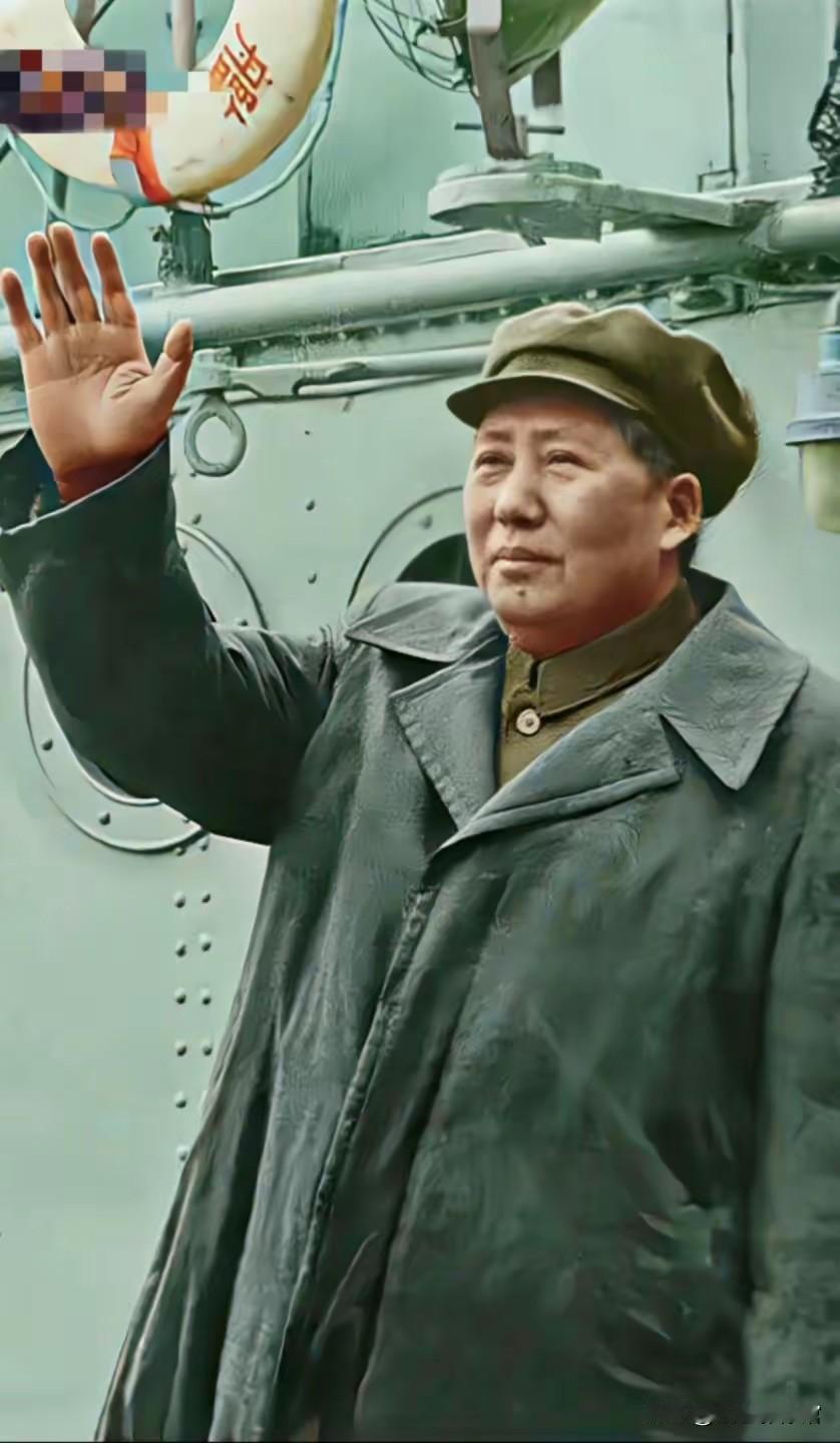 毛主席挥手指引我们向前进[祈祷][祈祷][祈祷]