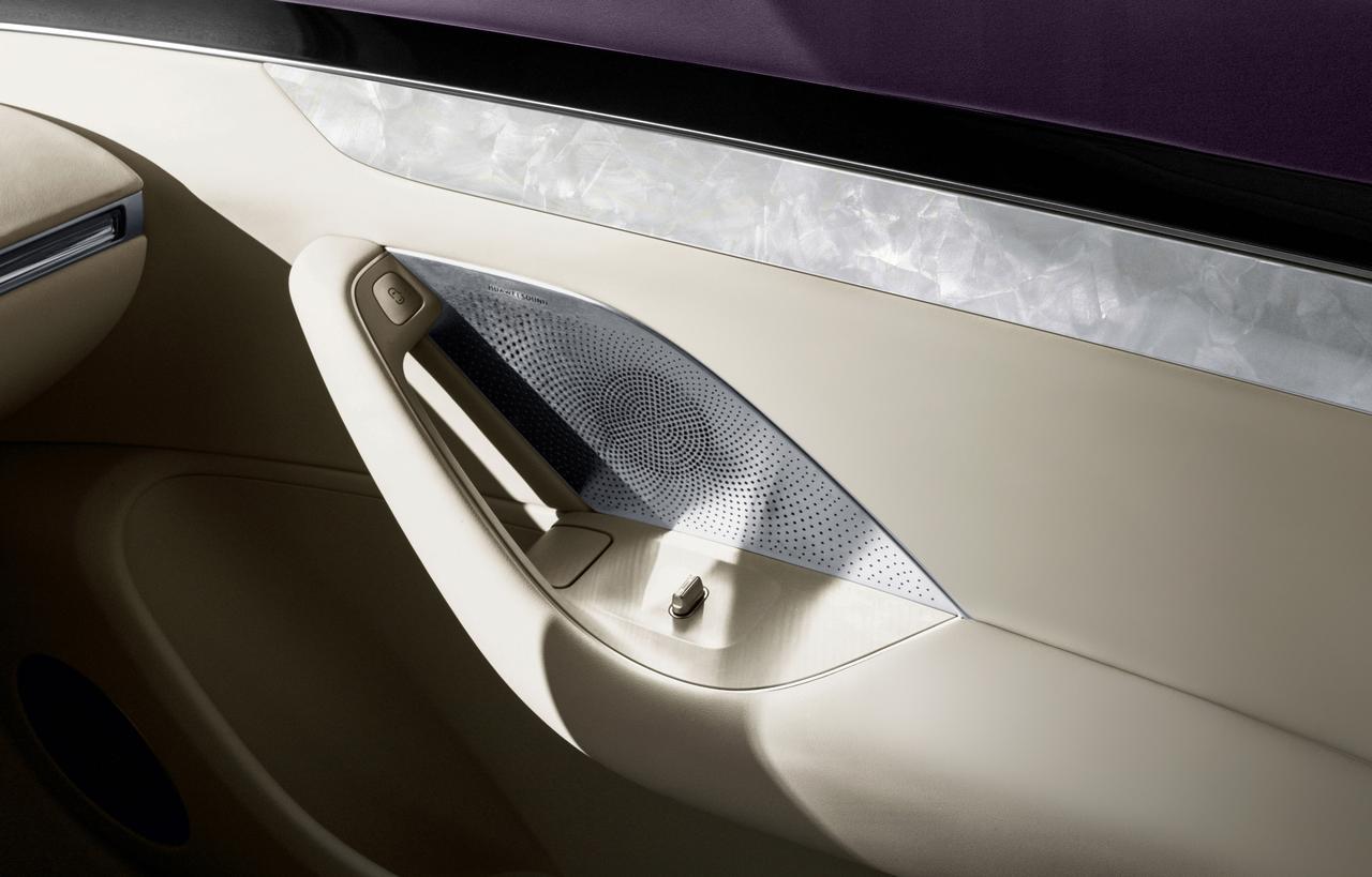 智界口碑与销量双双提升,它是如何赢得理性家庭认可的?智界新款R7和S7车型,在