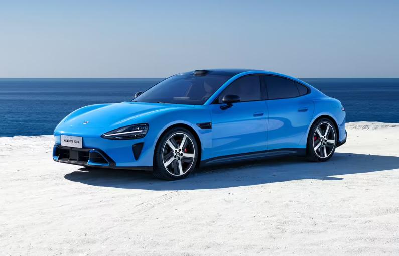 昨晚雷军直播拆新SU7，顺嘴提了句锁单量破4万。新SU73月19日上市，23