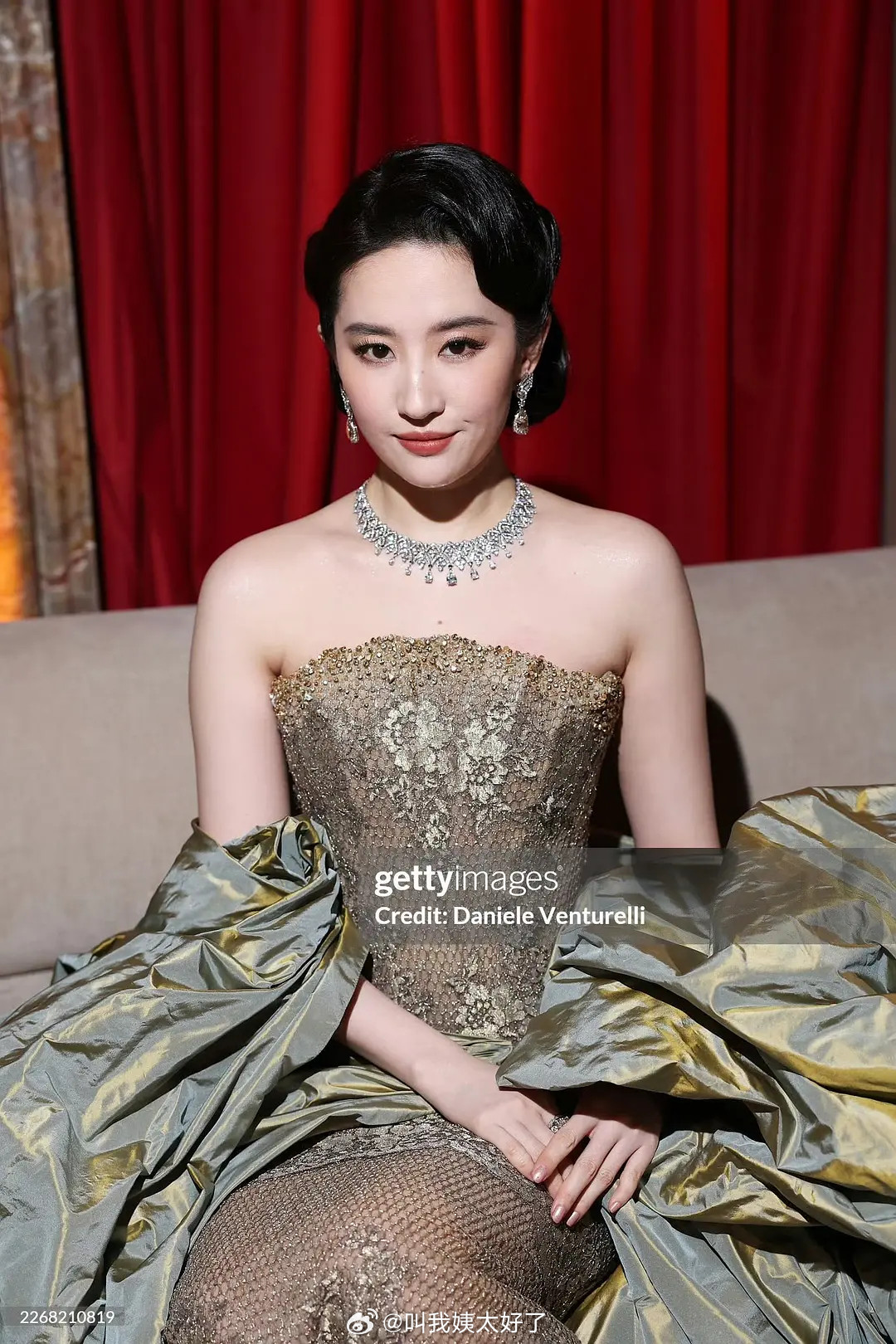 刘亦菲宝格丽G社生图，状态怎么评？刘亦菲宝格丽女王