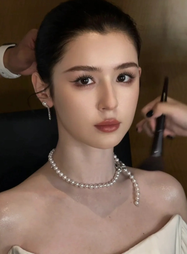 “长得不够漂亮”是娱乐圈最大的一场PUA话术！曾经宋丹丹劝诫过杨紫不够漂亮不