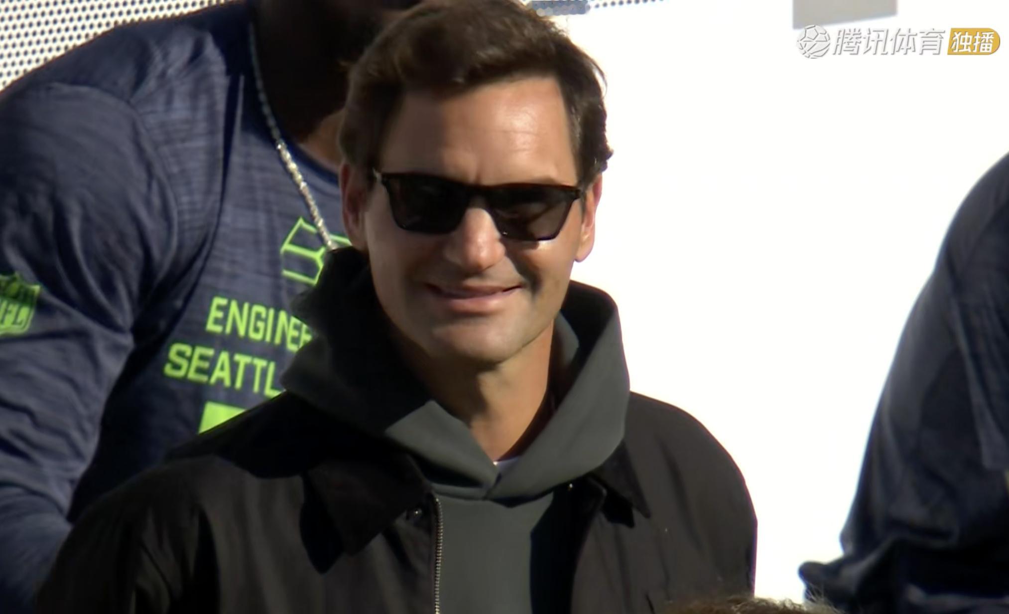 超级碗超级赞超级碗中场秀这就是超级碗的影响力！观战的群星包括费德勒、库克、