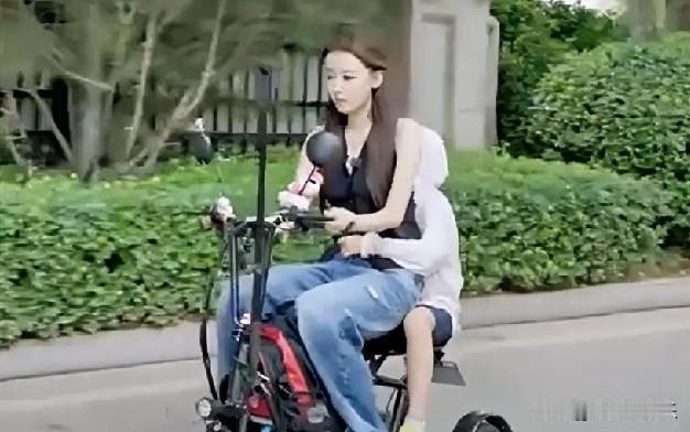 孙怡与女儿大福的相处日常究竟如何？一个明星母亲是如何平衡事业与家庭的？孙怡在与
