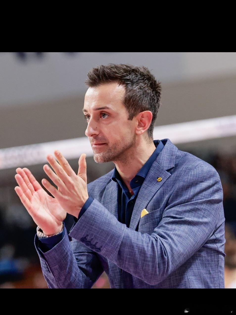 桑塔雷利谈欧冠：在各项技术统计榜上我们的队员都有领先，这让我们很高兴。加比、法尔