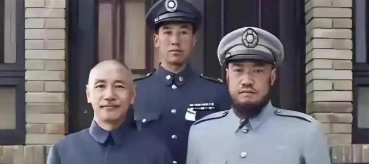 1949年5月，在广州的军事会议上，蒋介石在谈到西北问题时，一脸阴沉道：胡宗南部