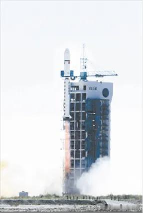 中国航天史上的今天【2010年9月22日 长征二号丁成功发射遥感卫星十一号】20