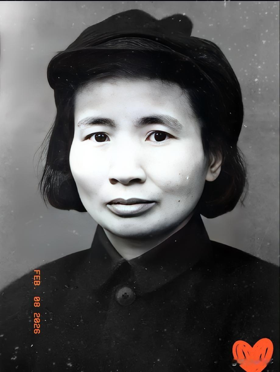 1960年冬天，钱瑛到甘肃考察，谁料司机中途迷路，突然发现前面沟里有烟轻轻飘出，