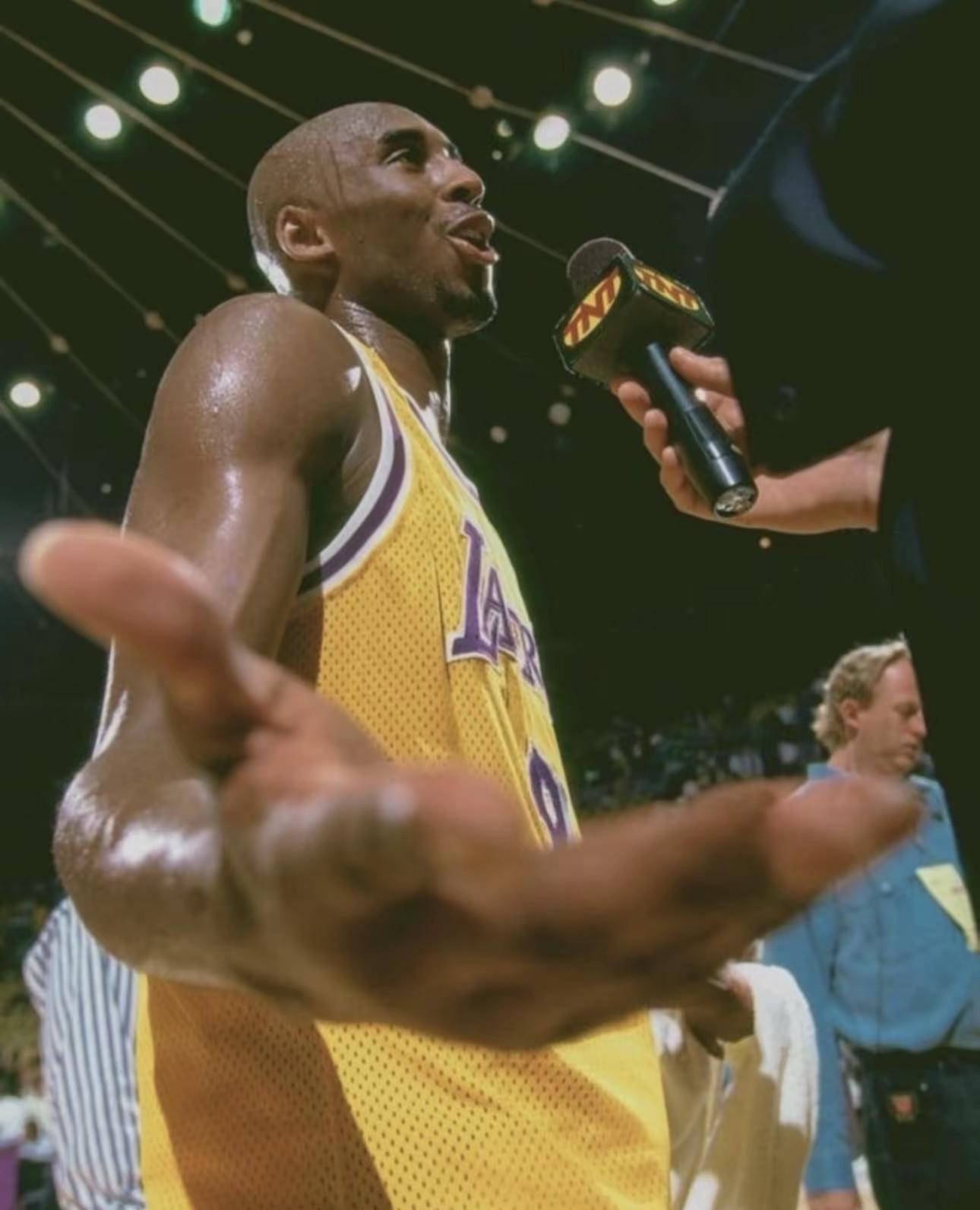 伟大的球员不会垂头丧气💜💛科比KobeBryant只关于科比​​​
