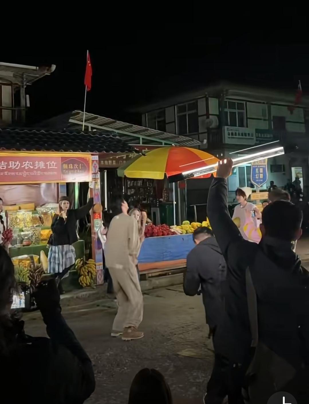 笑不活！雨琦弟弟跑男西藏路透太抓马，还“拔”了仨人？谁懂啊！网友拍宋雨琦跑