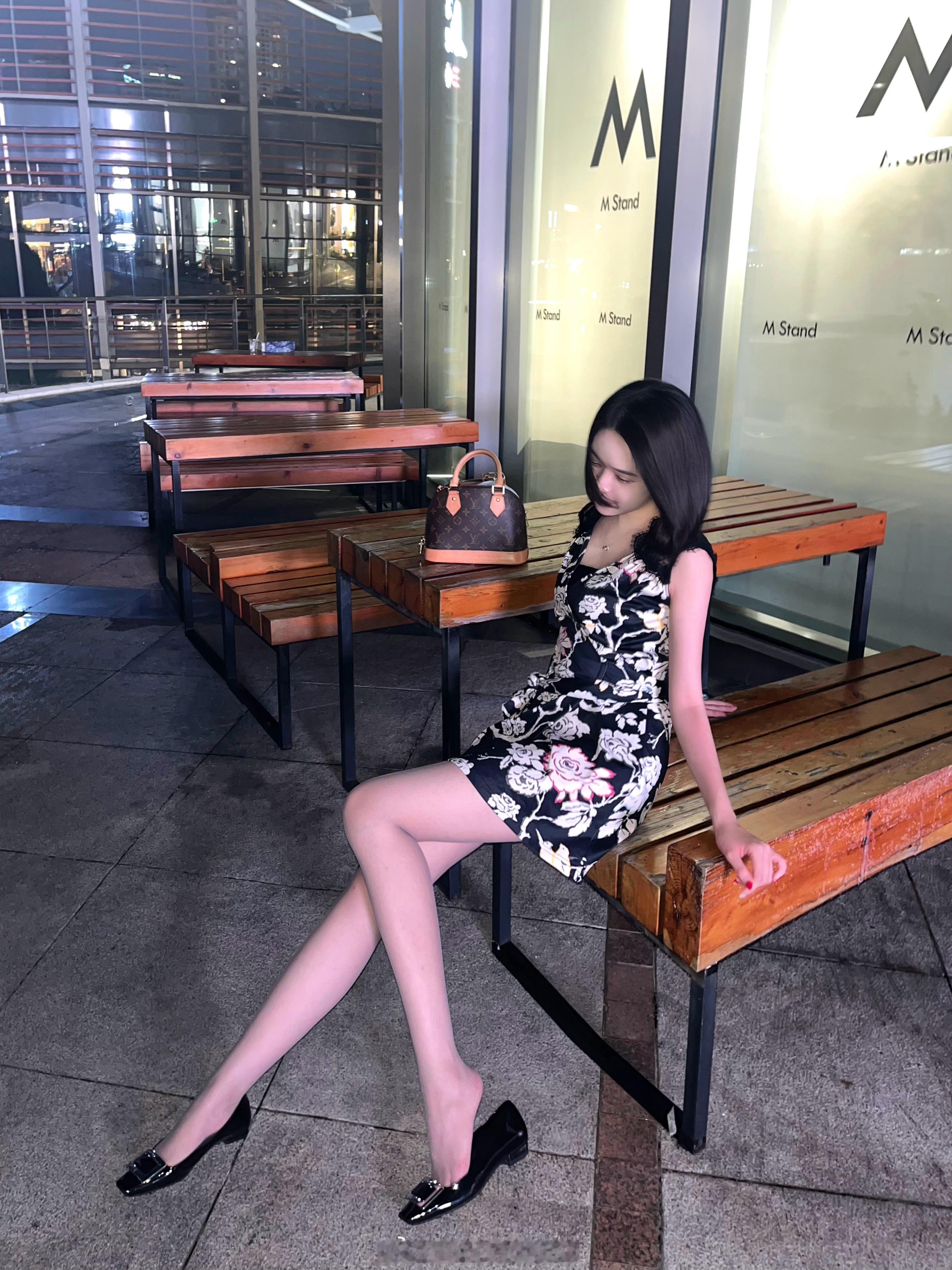 夏天的夜晚mintandtinaootd