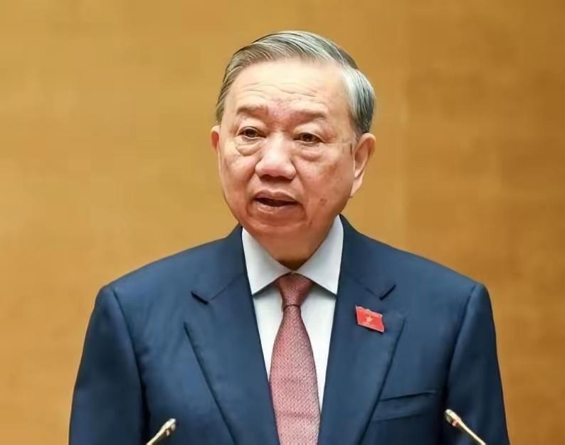 变脸比翻书还快！谁能想到，这边刚在北京拍着胸脯保证“咱们的关系是头等优先”，转