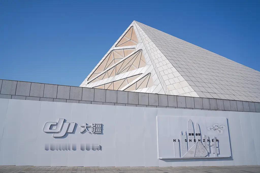 都学“坏”了。 华为不上市，大疆不上市，现在连那个猛得一塌糊涂的AI新贵De