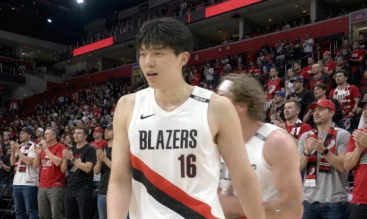 NBA：“数据会骗人，教练的信任不会”，库里点破中国球员最大短板！记者：斯蒂芬，杨瀚森上一场13分4