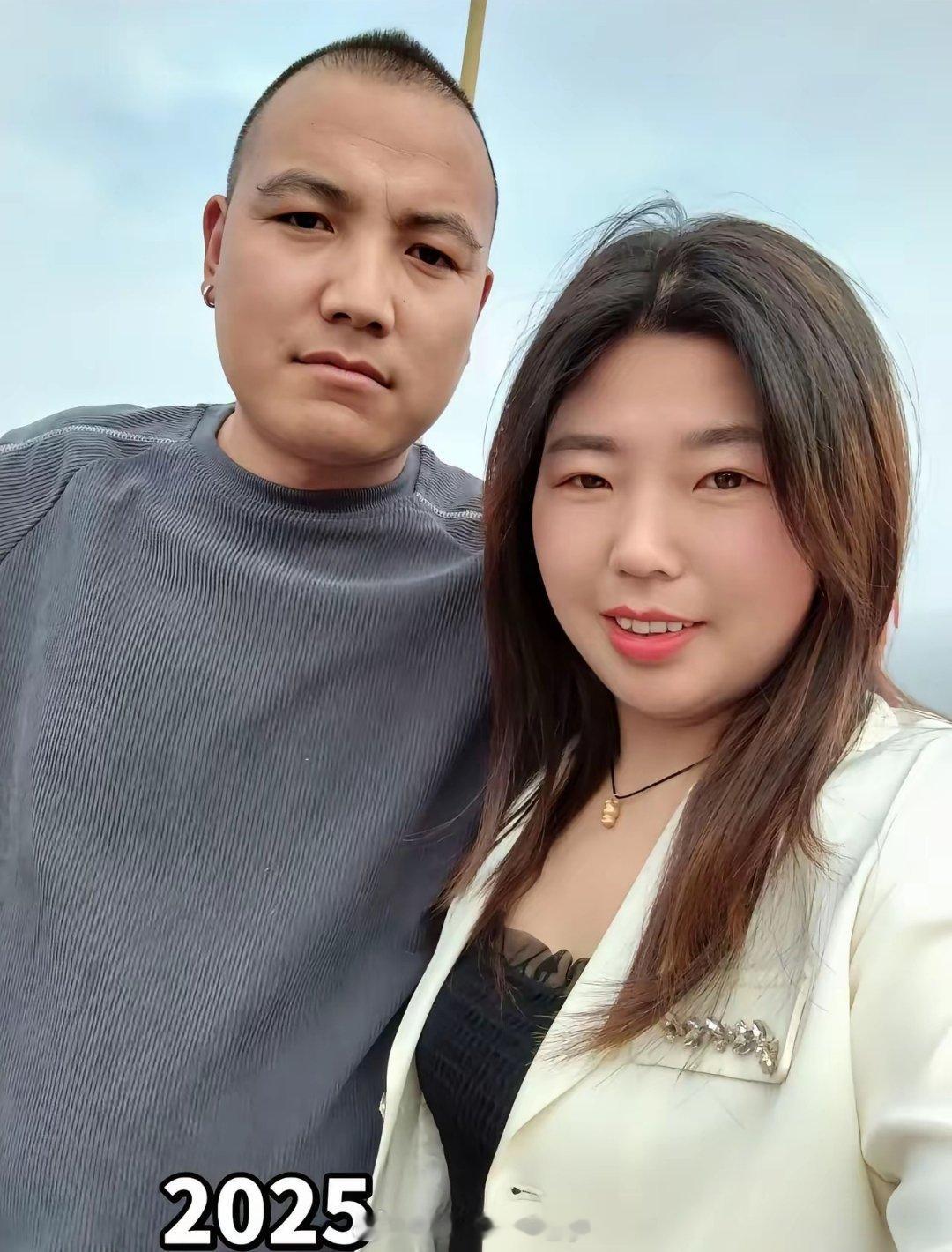 同样的两个人，时隔十二年。