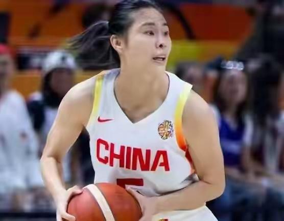 中国女篮信心满满的准备夺冠，结果让韩国女篮当头泼了一盆冷水。输给韩国女篮并不意