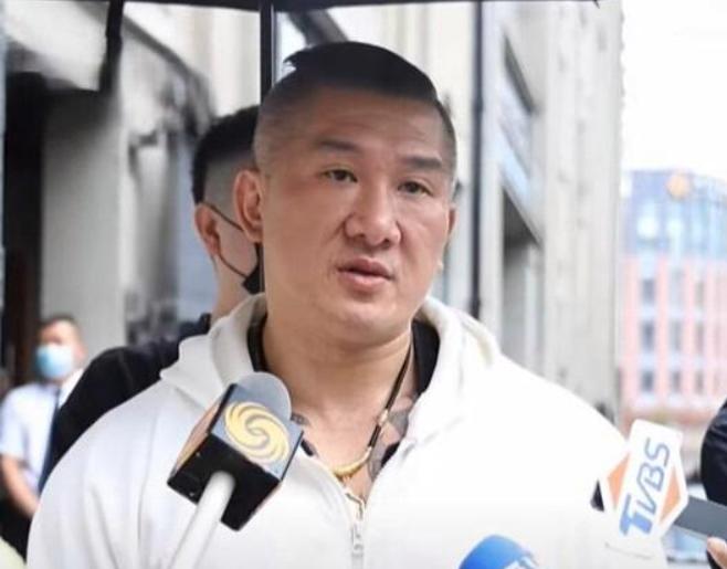 太戳心！台湾馆长获张亚中敬重，统一路上好样的！张亚中的客气惊到我了。这